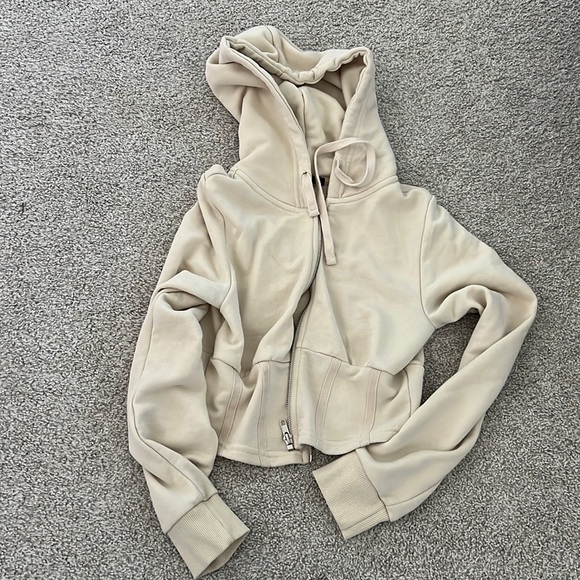 Forever 21 Tops - Forever 21 Cropped Zip Up